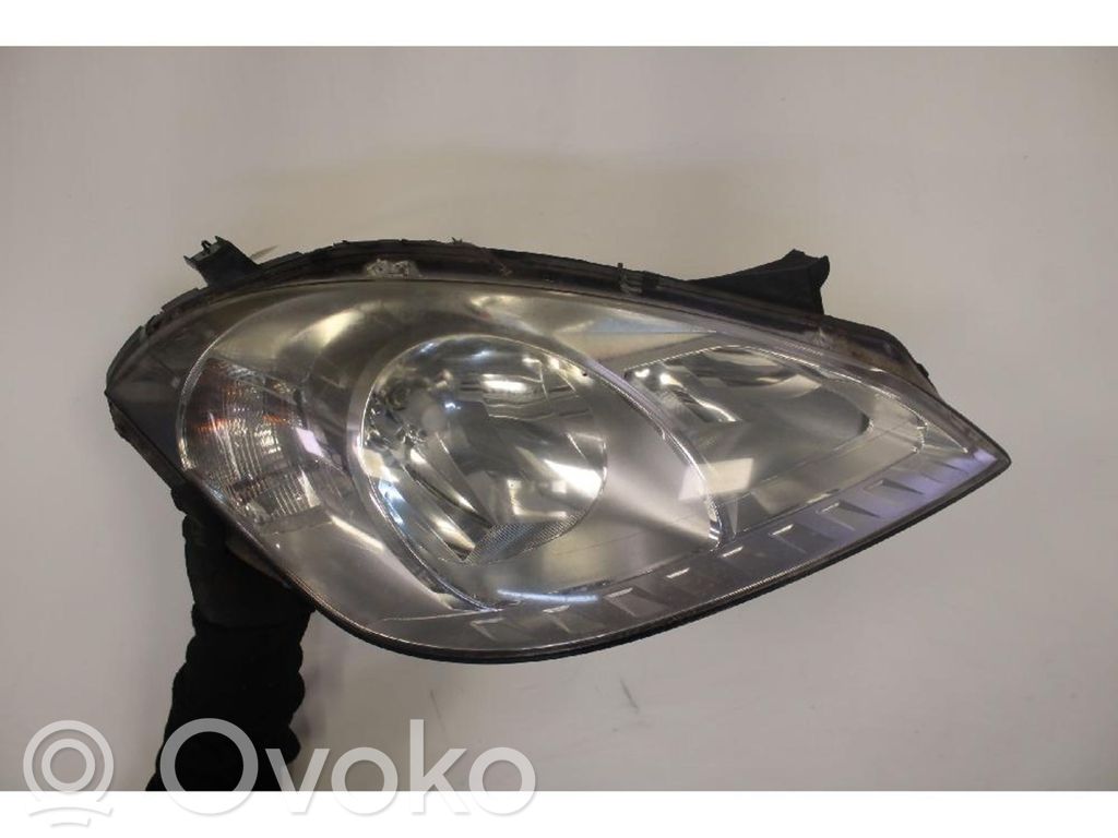 Mercedes-Benz A W169 Lampa przednia 