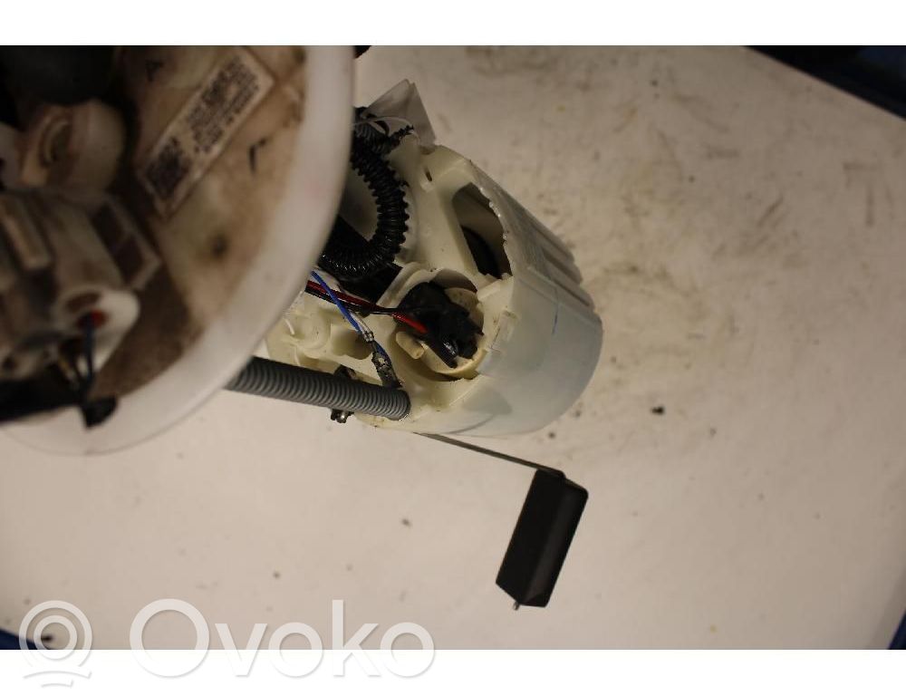 Bomba interna de combustible   13507560001