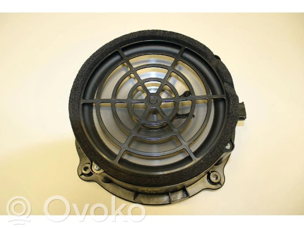 Audi Q7 4L Haut-parleur de porte avant