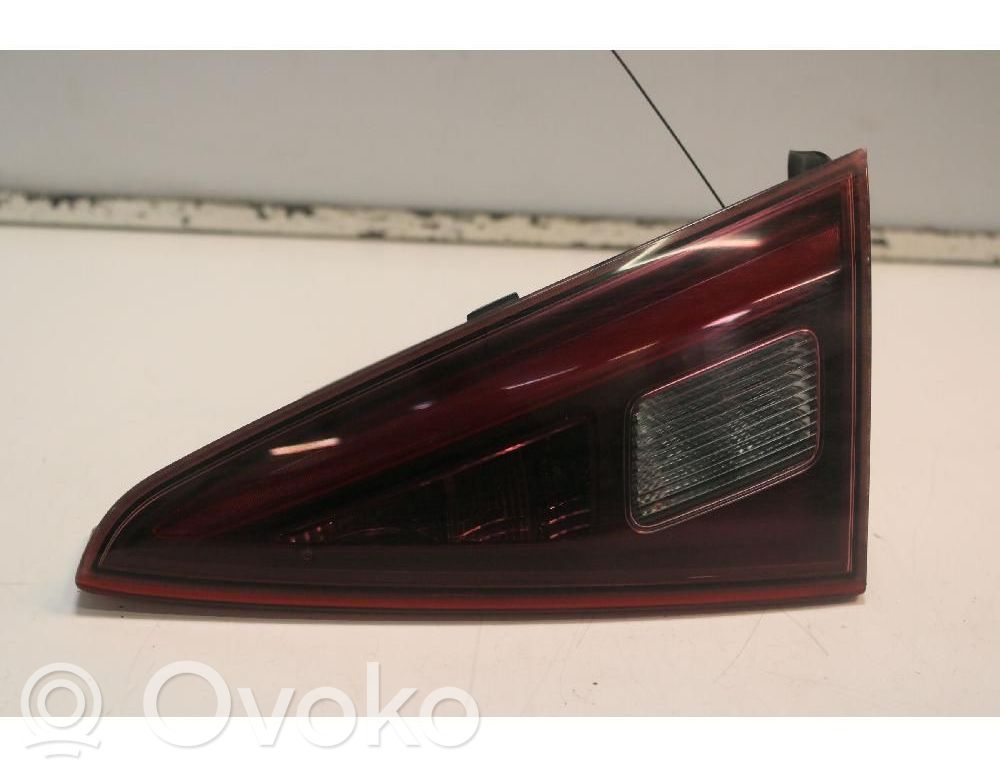 Alfa Romeo Giulia Lampă spate în capacul portbagajului 