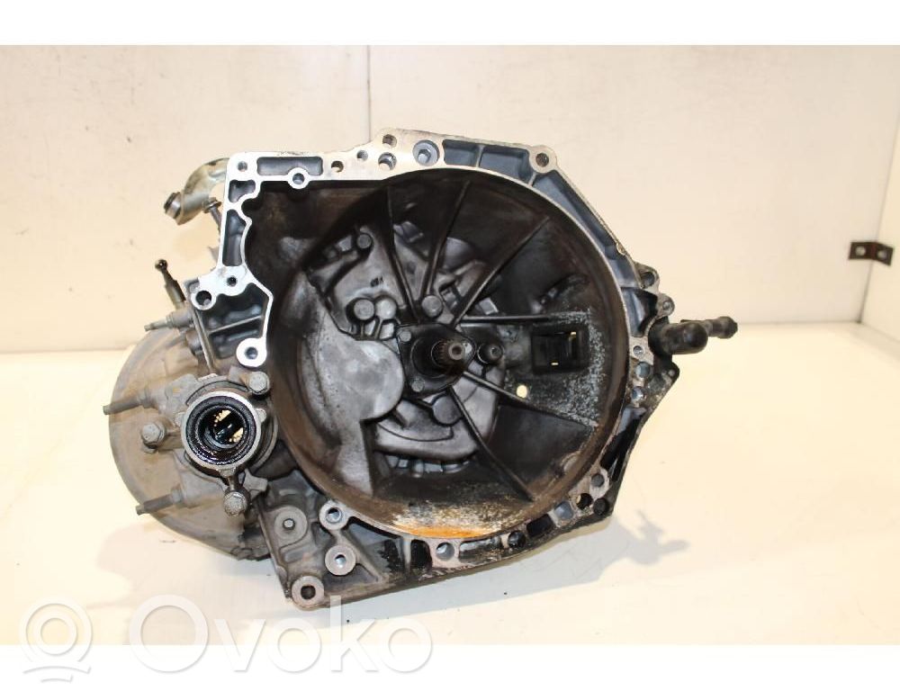 Peugeot 2008 I Scatola del cambio manuale a 5 velocità 