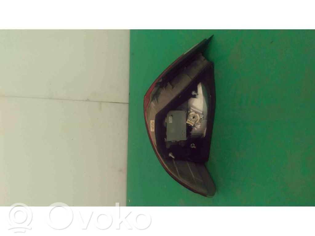 Luz trasera/de freno   63216937236