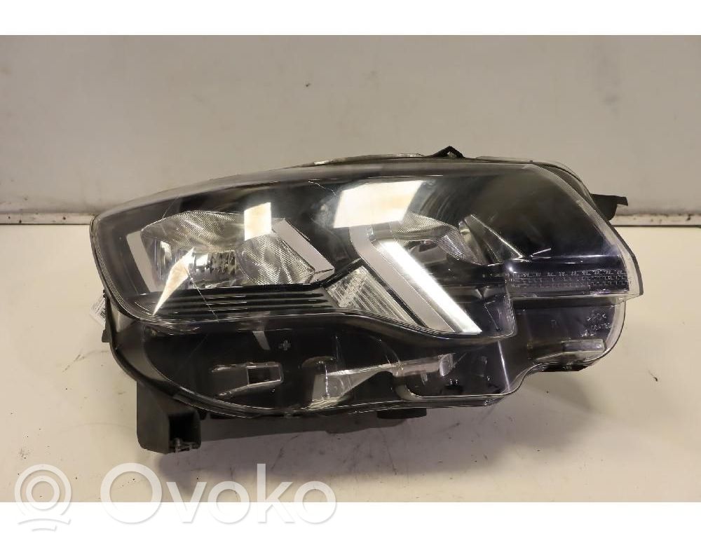 Peugeot Partner III Faro/fanale