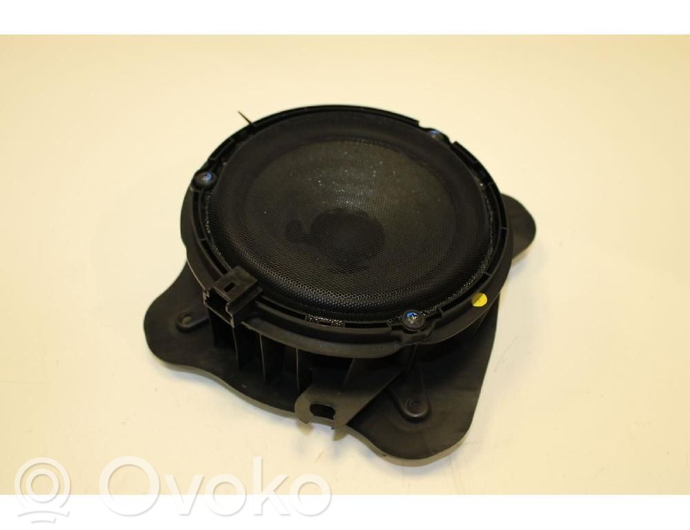 Peugeot 308 Takaoven kaiutin 