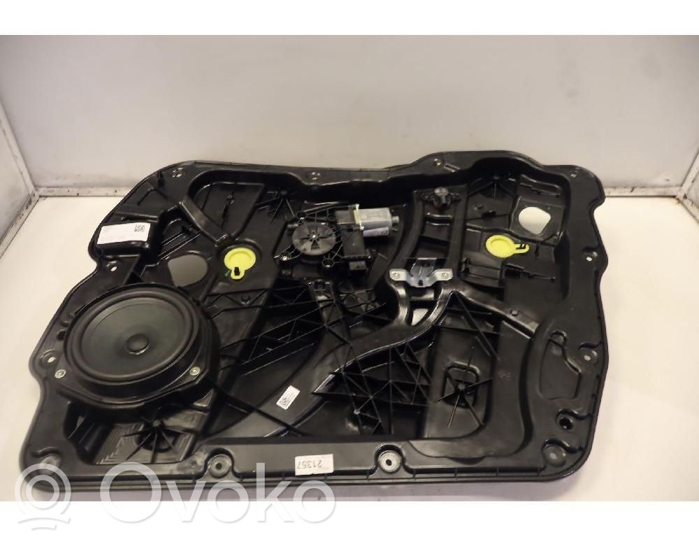 Alfa Romeo Stelvio Macara ușă față cu motor