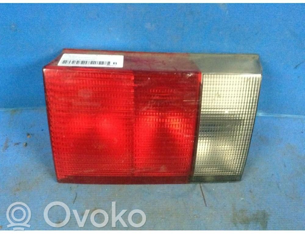Takaluukun takavalot   4A0945093