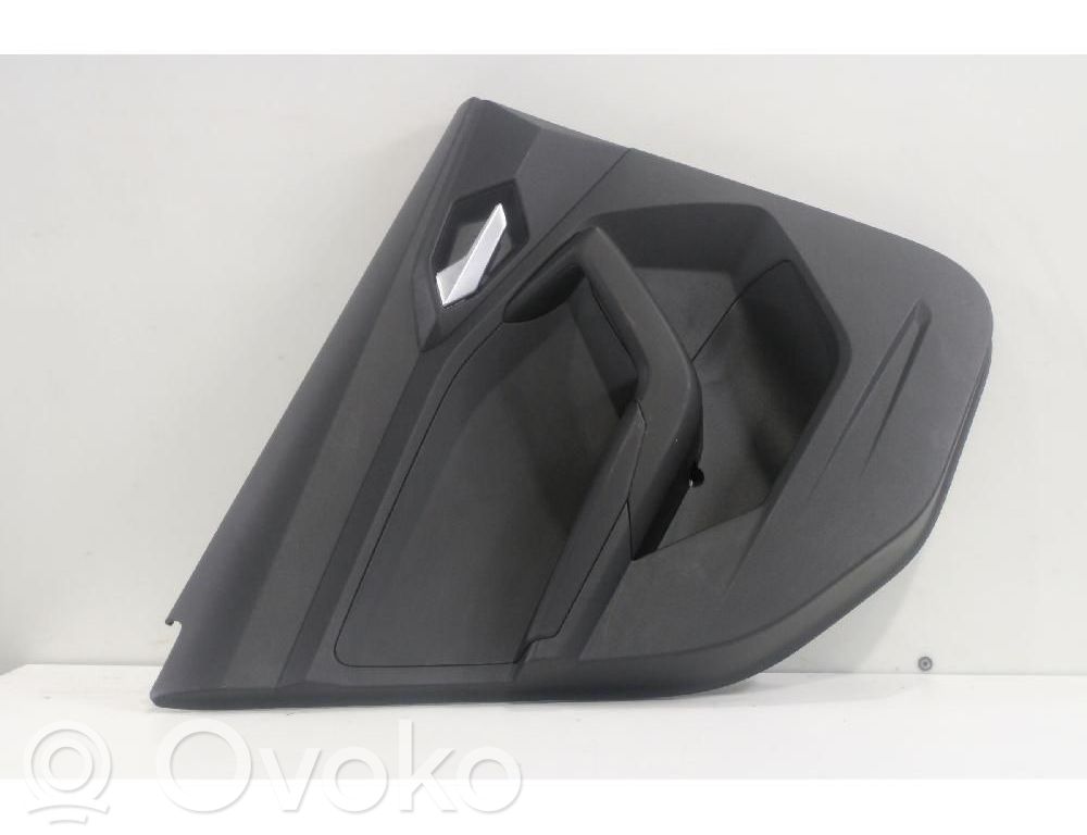 Moldura del tarjetero de la puerta trasera   9915083