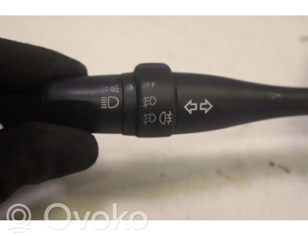Nissan Terrano Interruptor de luz 