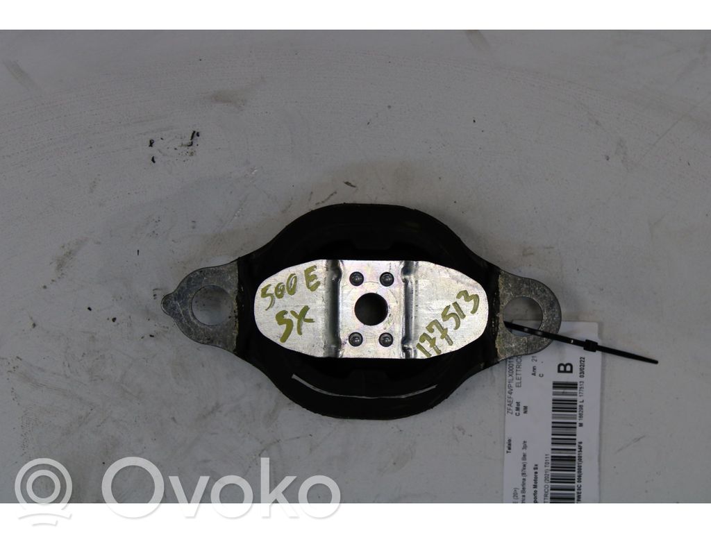 Fiat 500E Supporto di montaggio del motore 