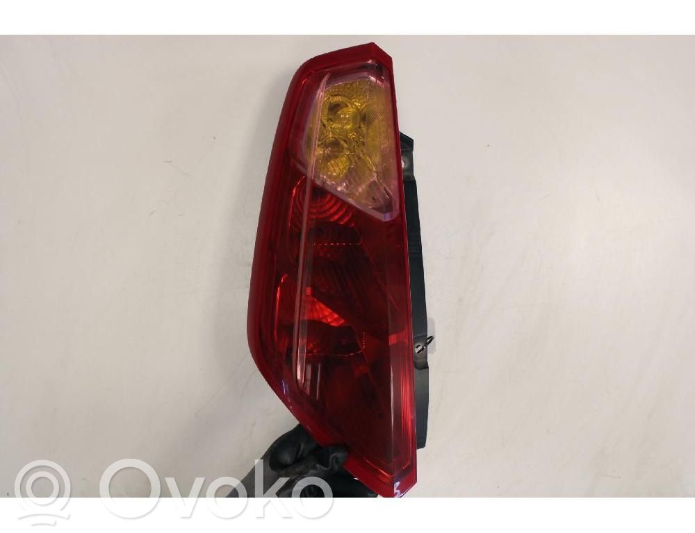 Fiat Grande Punto Lampă spate în caroserie 