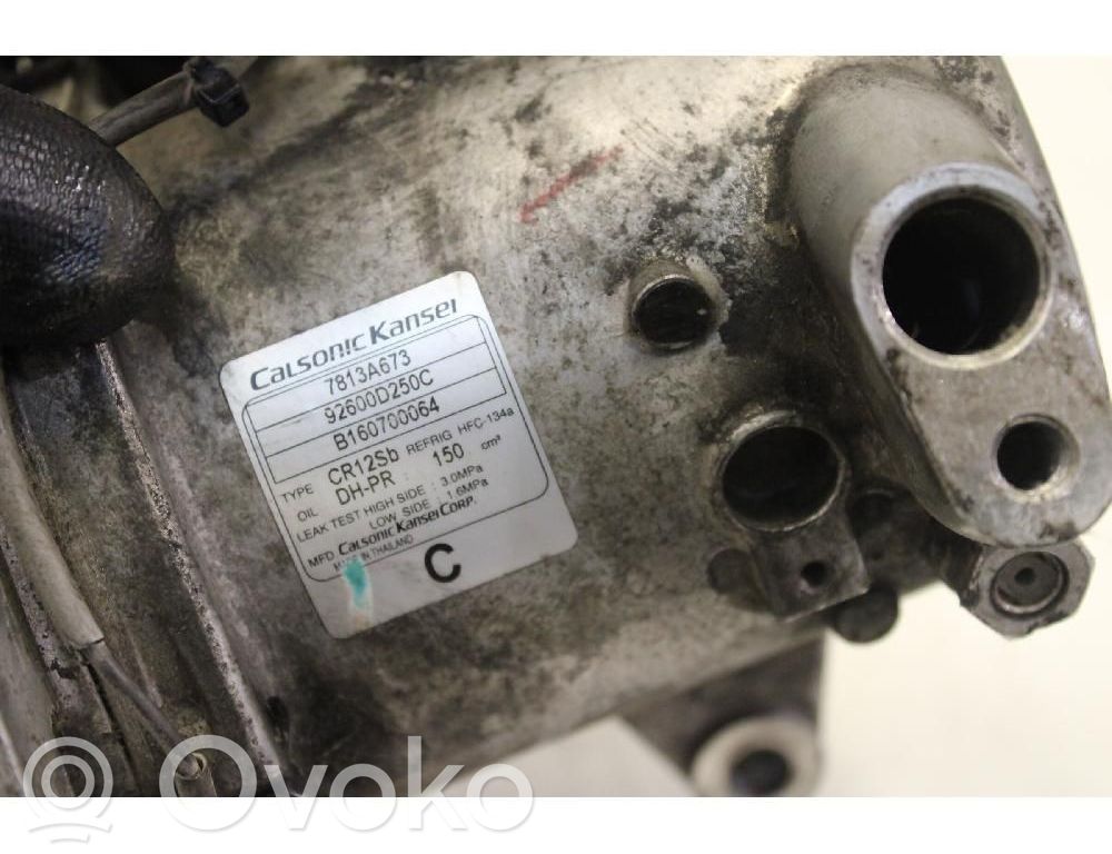 Ilmastointilaitteen kompressorin pumppu (A/C)   92600D250C
