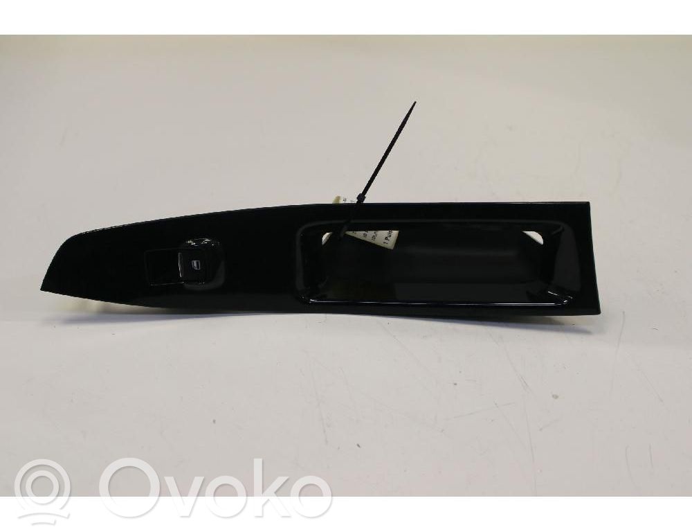 Electric window control switch   EM2B14A568BDW