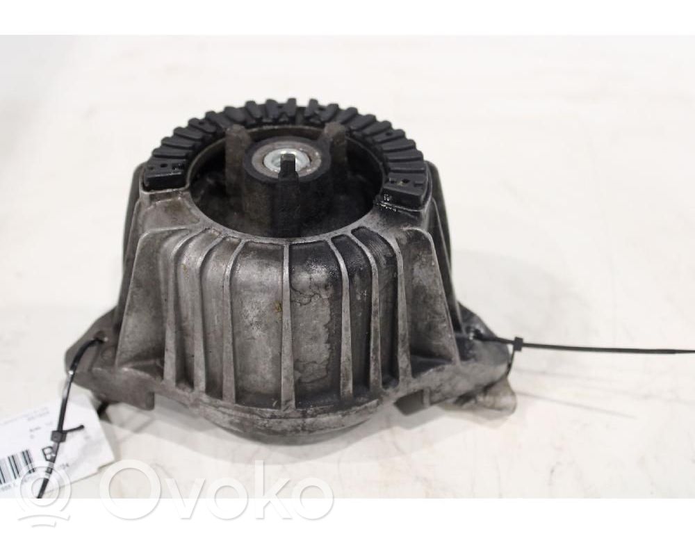 Mercedes-Benz E W212 Supporto di montaggio del motore 