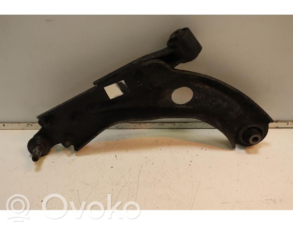 Peugeot 3008 II Braccio di controllo sospensione anteriore inferiore/braccio oscillante
