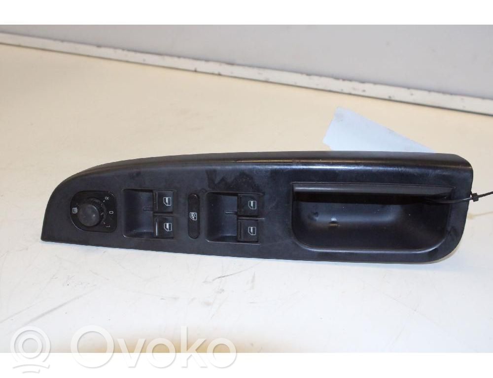 Volkswagen Golf V Comutator comandă geamuri electrice 
