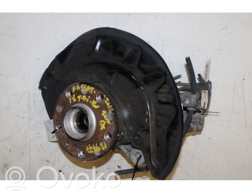 Volkswagen PASSAT B8 Cubo de rueda delantera 