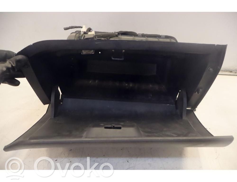 Daiktadėžė   845101W010