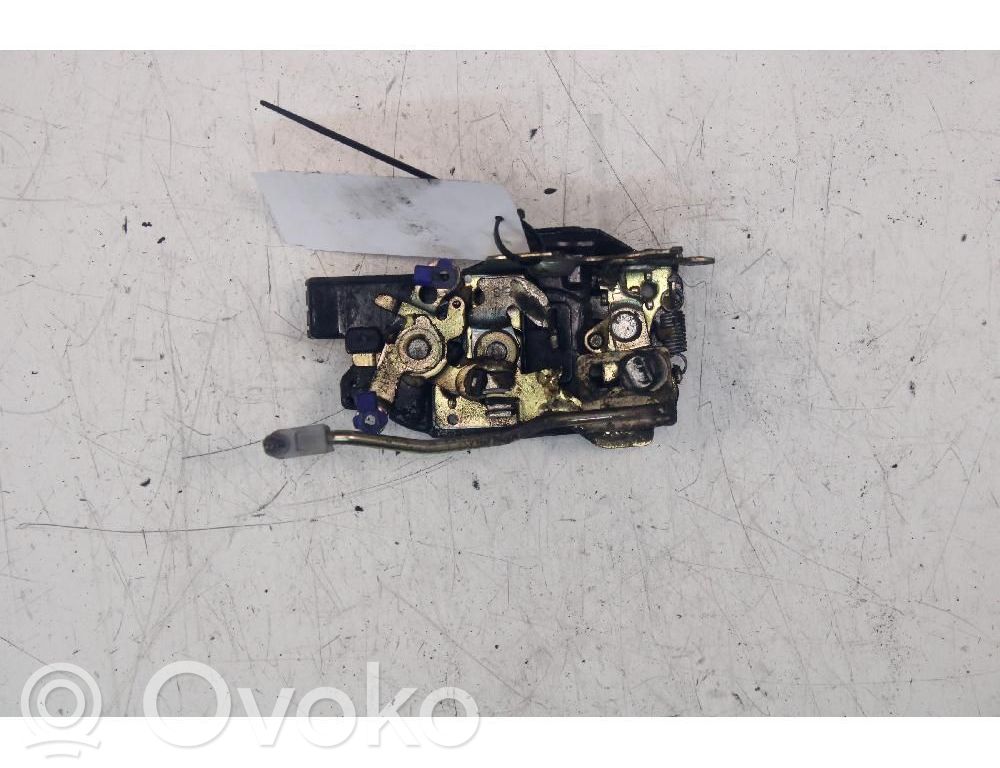 Etuoven lukko