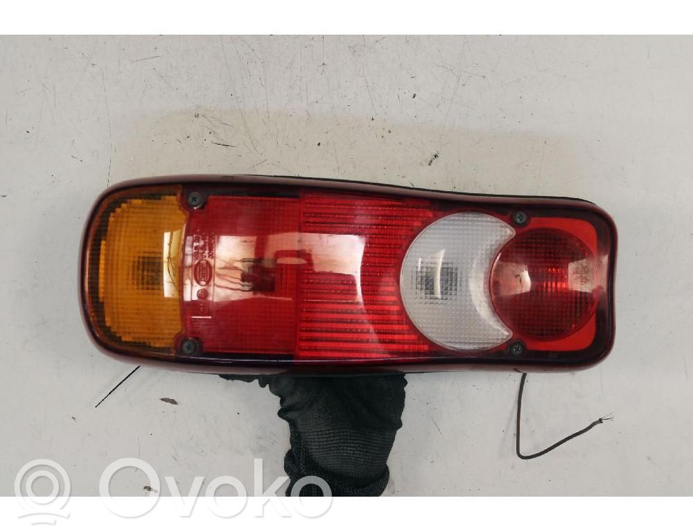 Renault Maxity Luz trasera/de freno 
