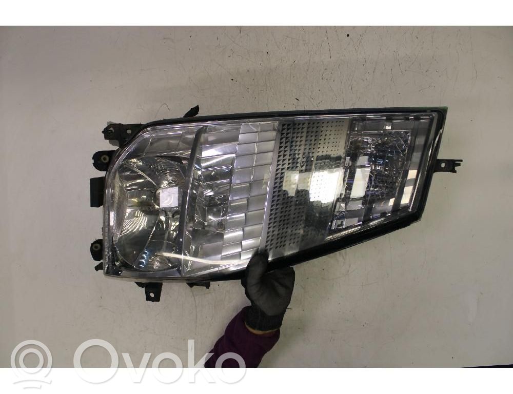 Renault Maxity Phare frontale 