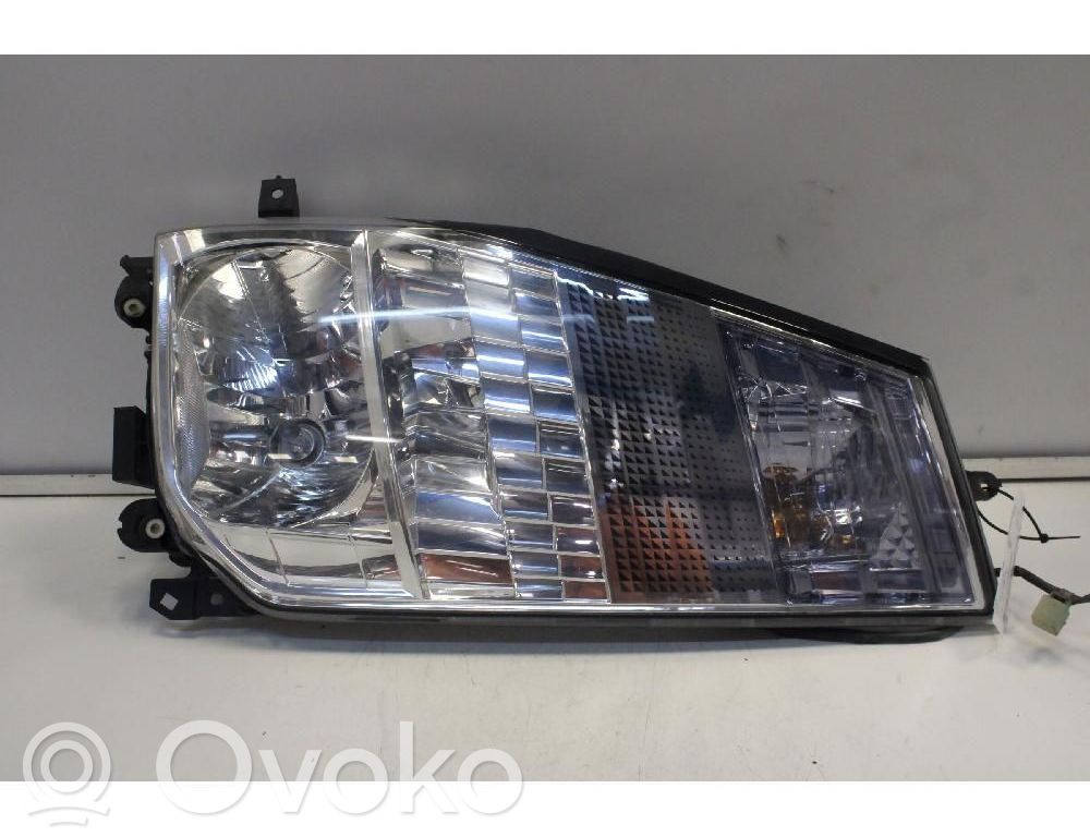 Renault Maxity Phare frontale 