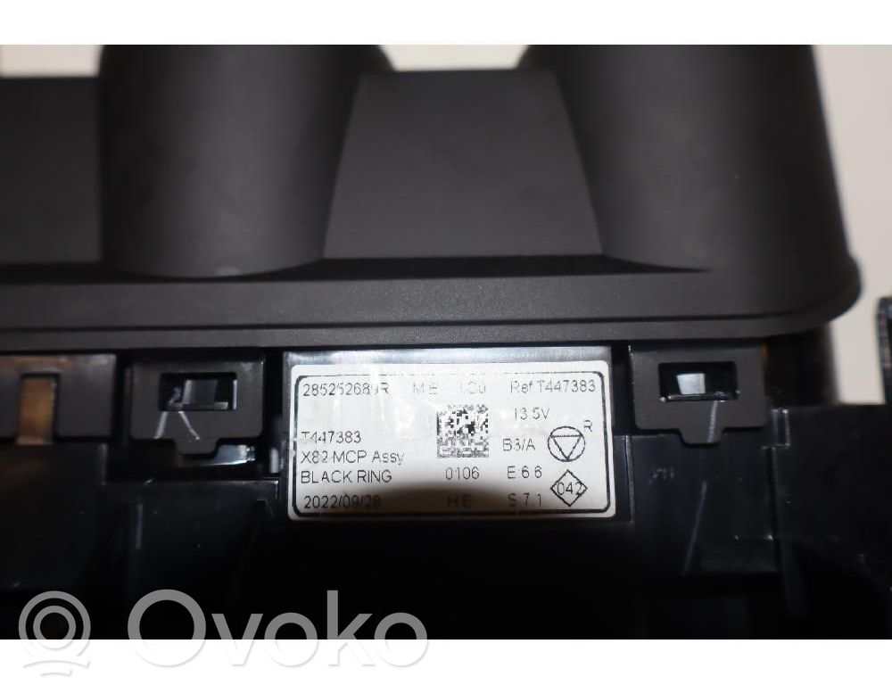 Renault Trafic III (X82) Climate control unit 