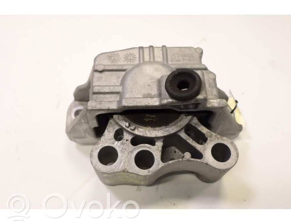 Engine mount bracket   00534803880