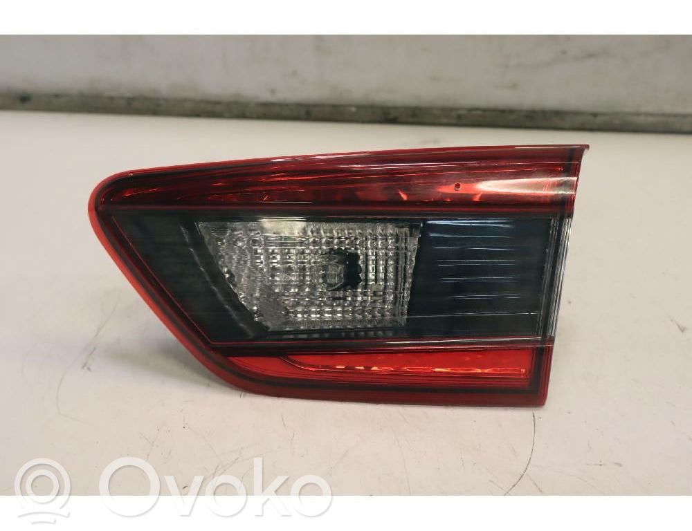Subaru Impreza V Takaluukun takavalot 