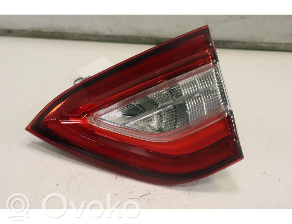 Maserati Levante Lampy tylnej klapy bagażnika 