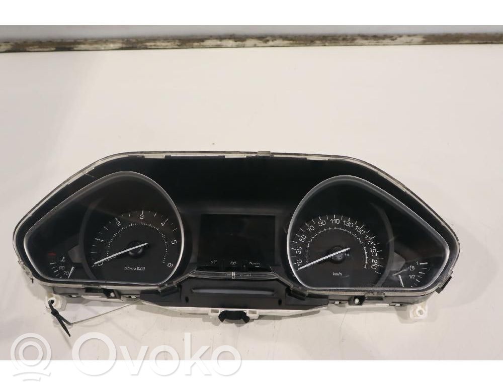 Peugeot 208 I Licznik / Prędkościomierz