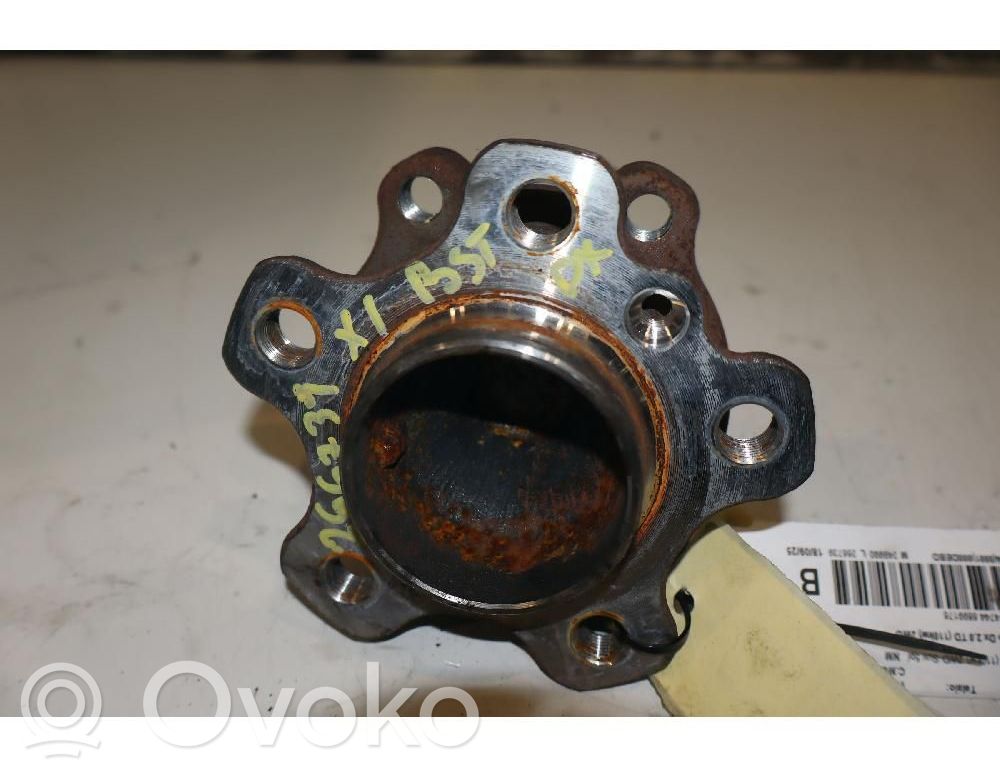 Cubo de rueda trasera   6899176