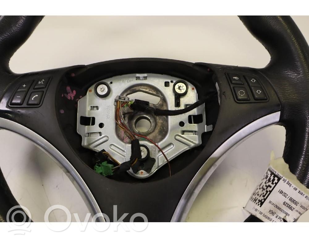 Steering wheel   676989401