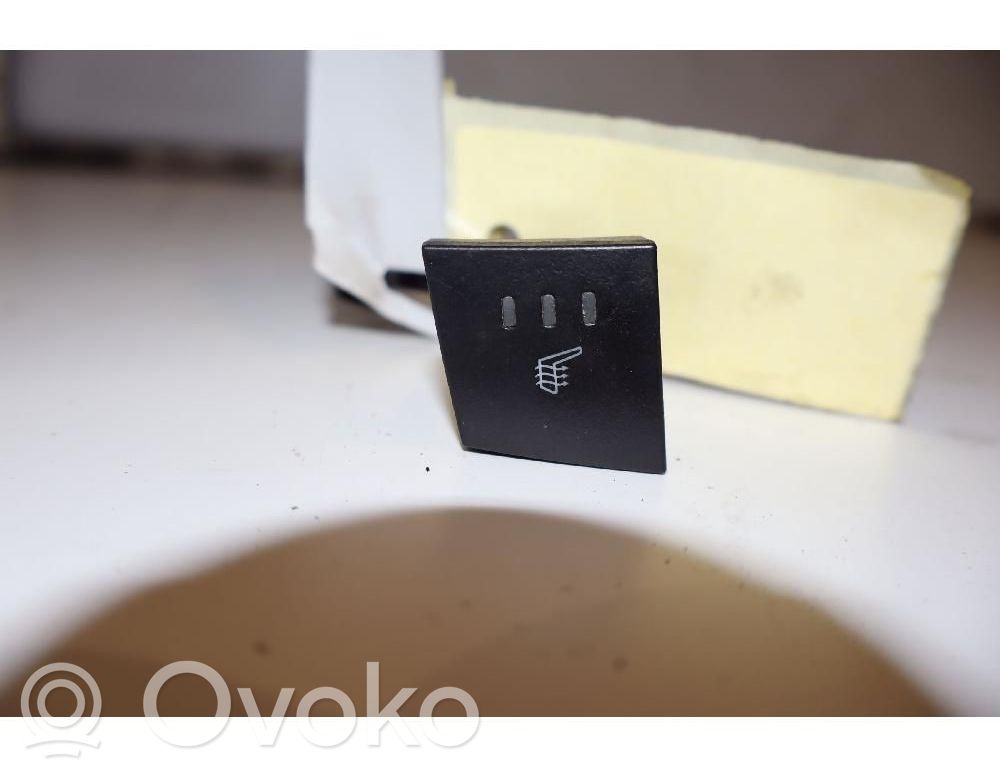 Botón interruptor de luz de peligro   20785533