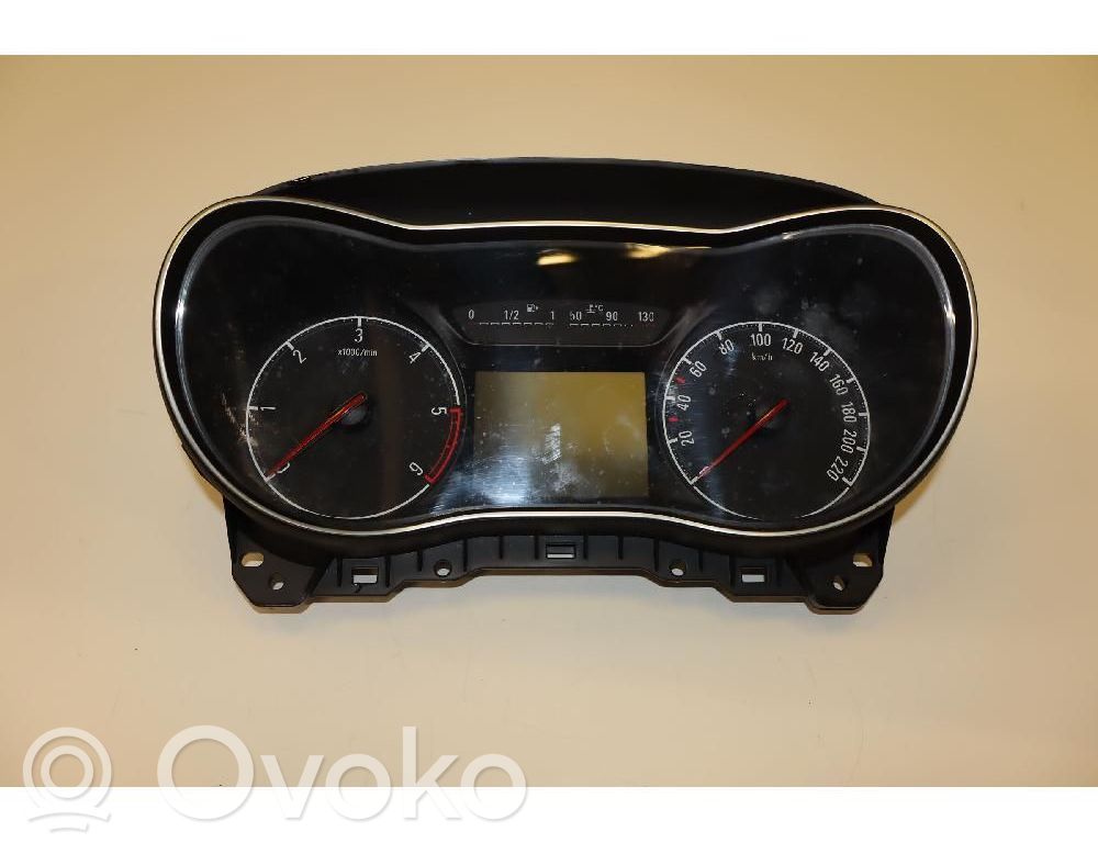 Opel Corsa E Nopeusmittari (mittaristo) 