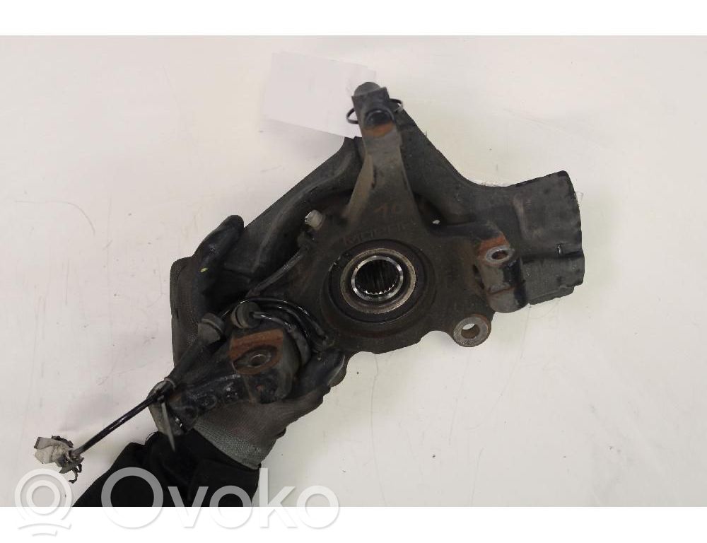 Fiat 500E Cubo de rueda delantera 