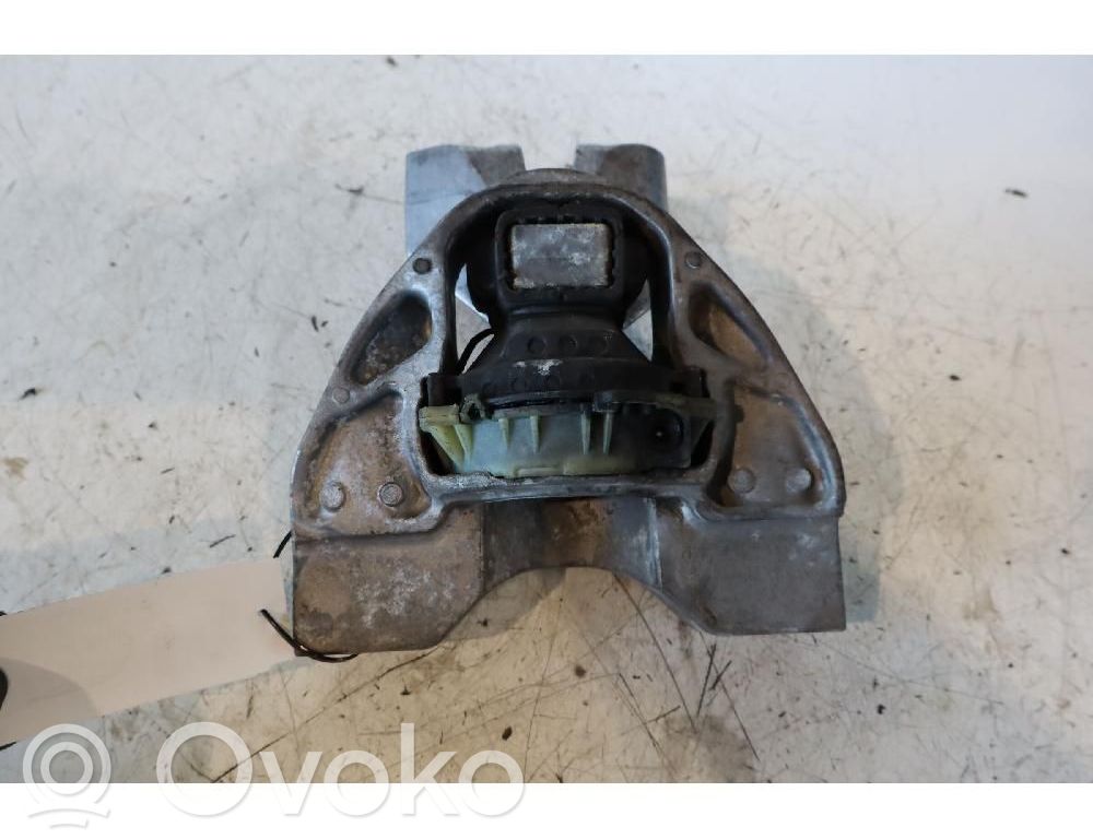 Engine mount bracket   FT766F012AB