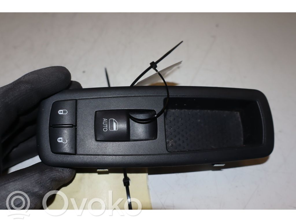 Interruptor del elevalunas eléctrico