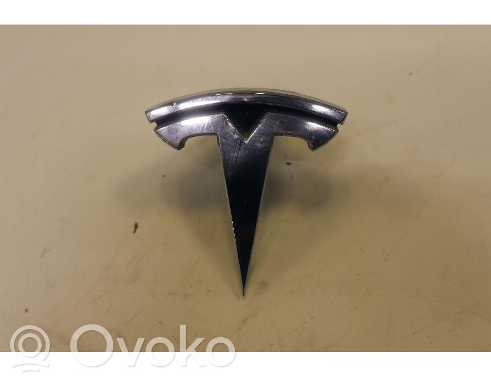 Tesla Model X Herstelleremblem 