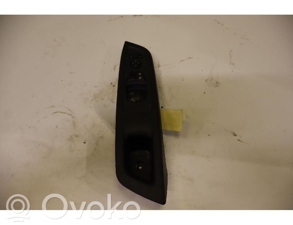 Nissan Micra K14 Comutator comandă geamuri electrice 