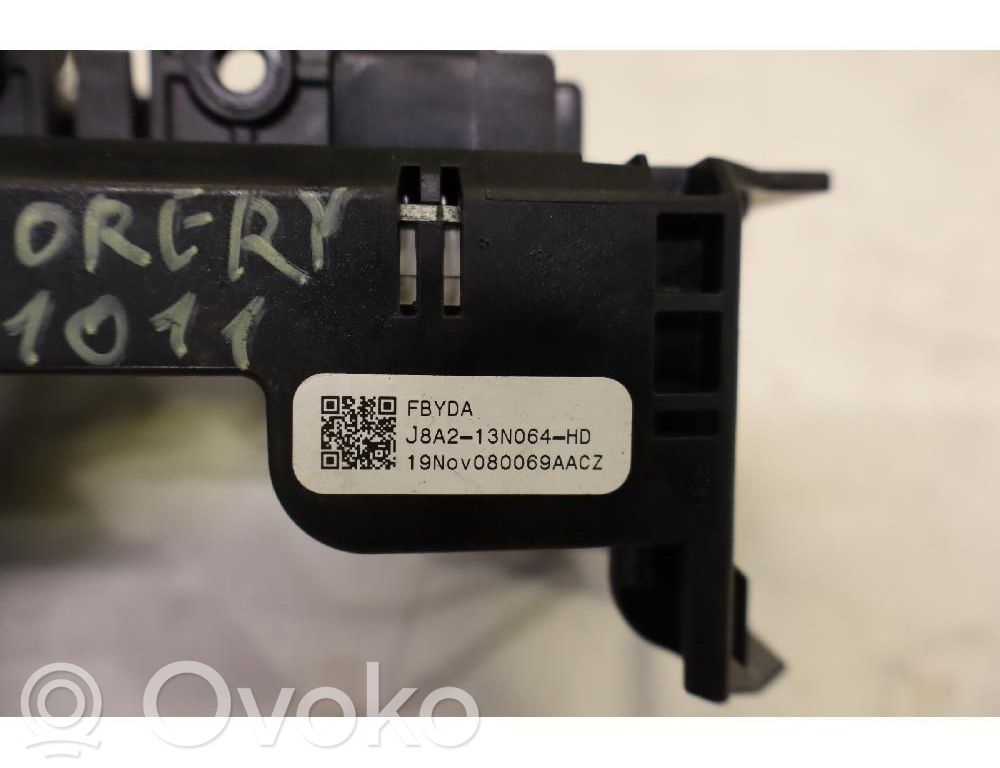 Interruptor de luz   J8A213N064HD