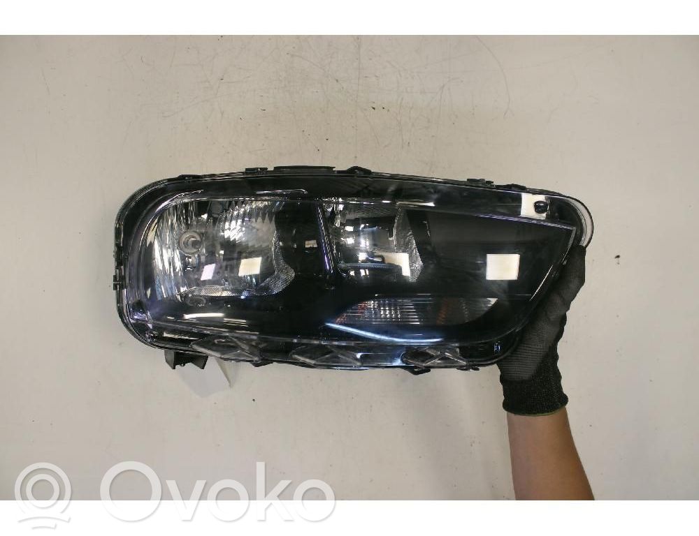 Citroen C4 Cactus Phare frontale 