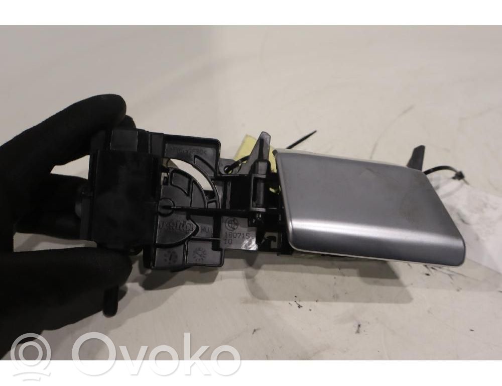 BMW i3 Manecilla interna puerta trasera 