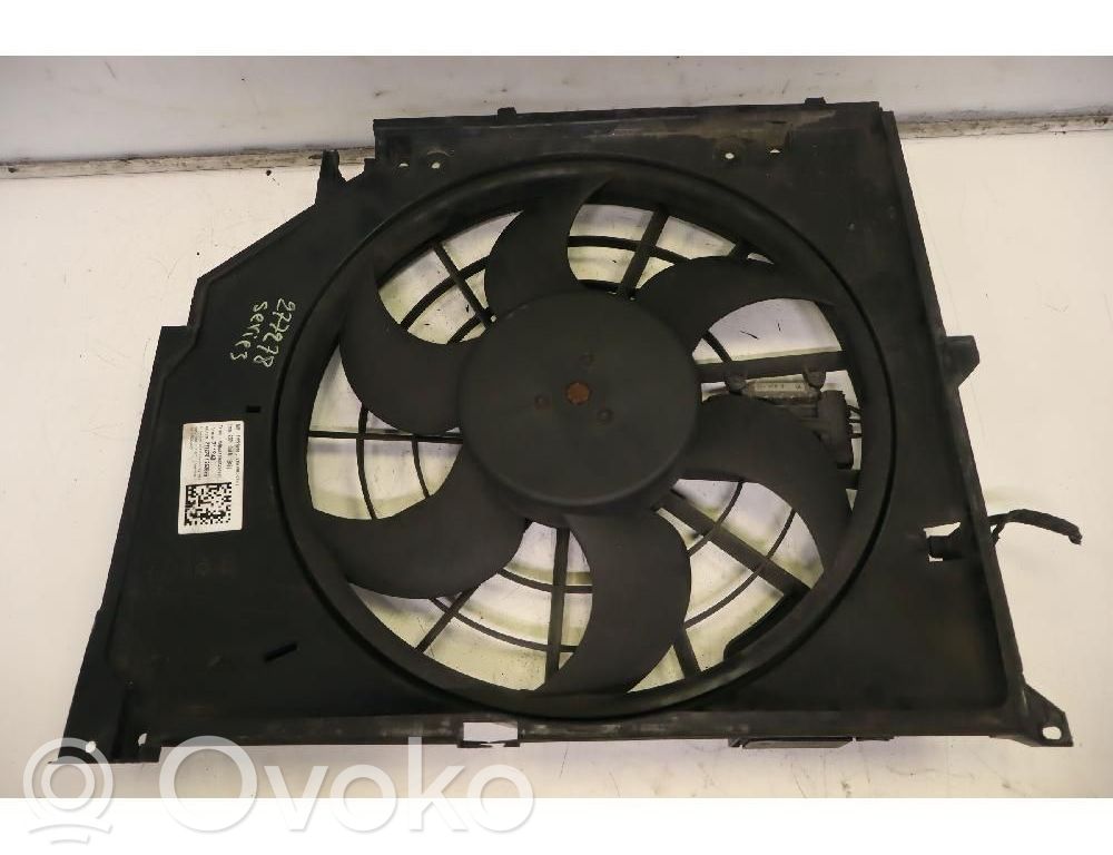 Elektryczny wentylator chłodnicy   17117503762