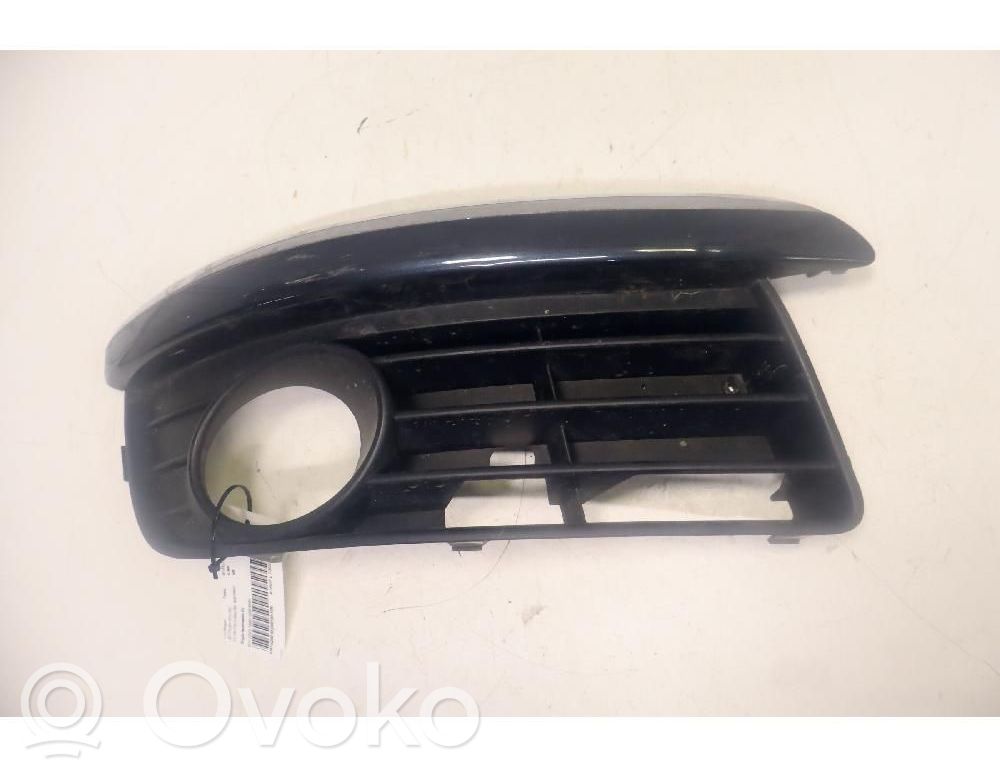 Volkswagen Jetta V Grille antibrouillard avant