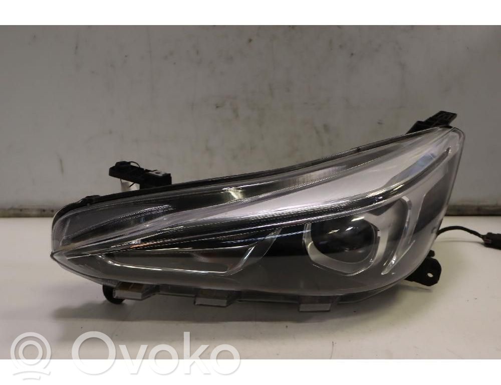 MG MG3 III Lampa przednia 