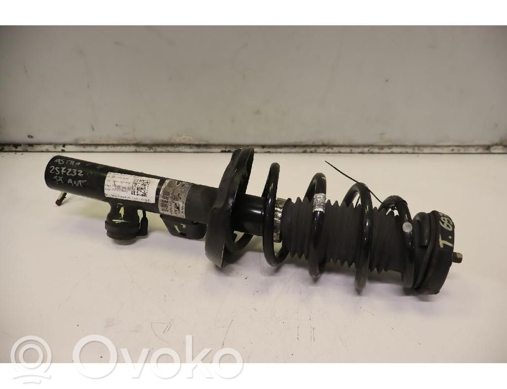 Opel Astra J Stoßdämpfer vorne 