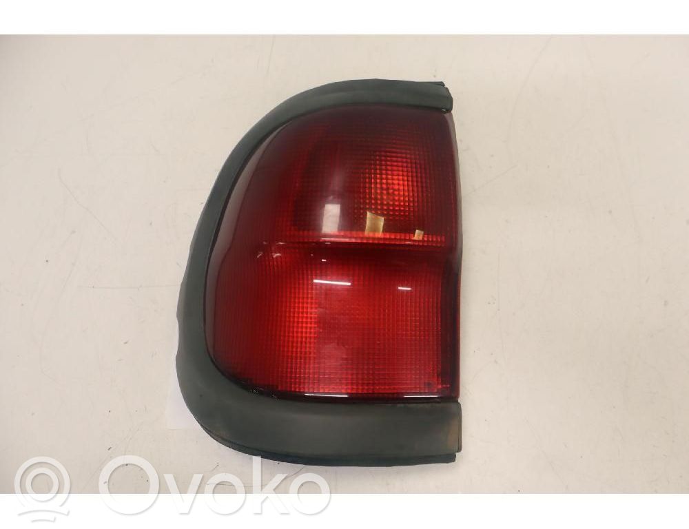 Nissan Terrano Lampa tylna 