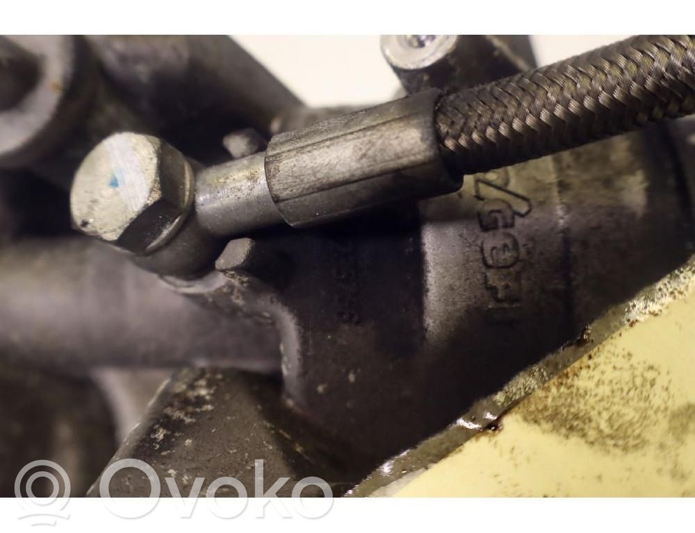 Alfa Romeo Giulietta Mocowanie / uchwyt filtra oleju 