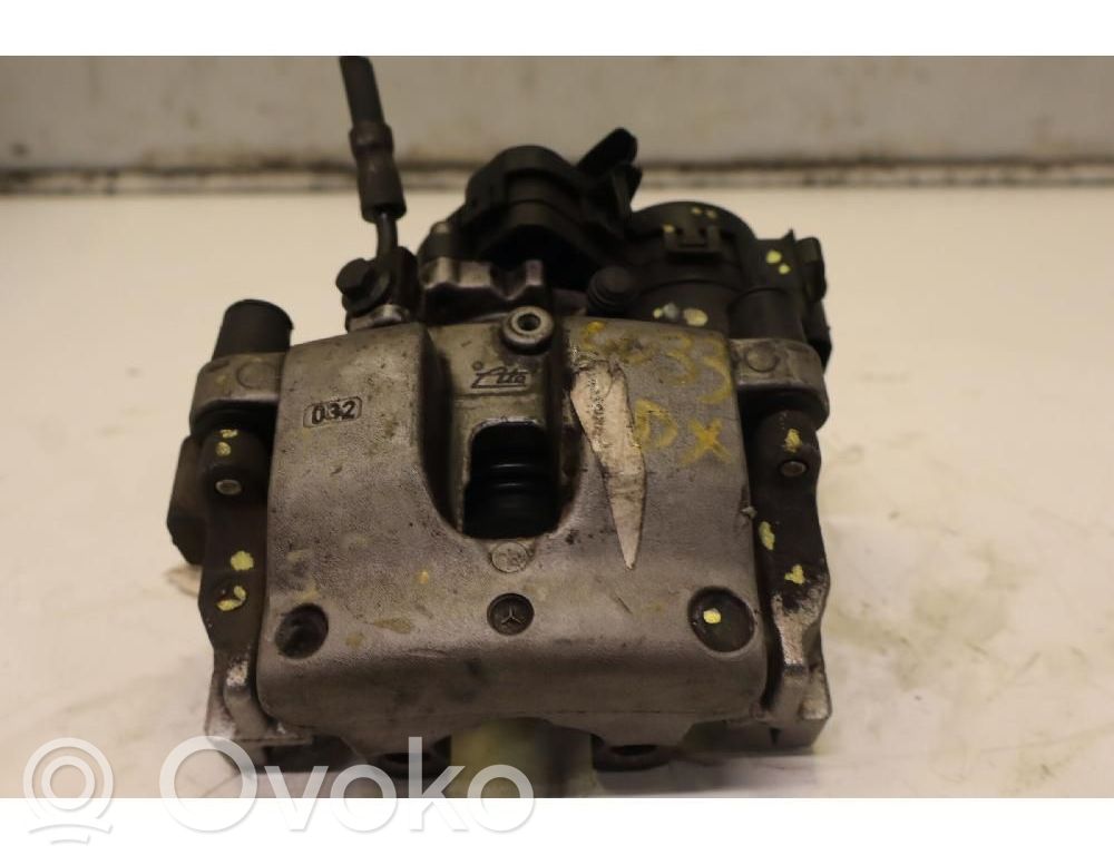 Mercedes-Benz C W205 Pinza del freno posteriore