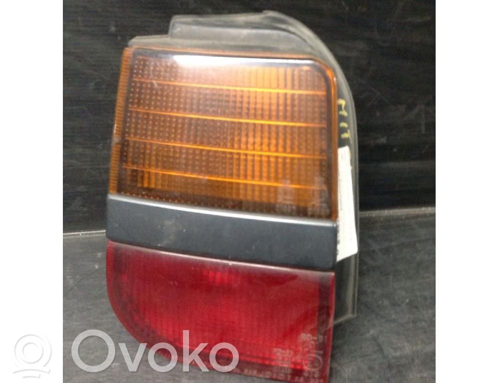 Mitsubishi Space Wagon Feux arrière / postérieurs
